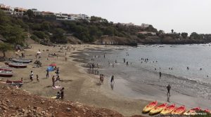 Os nadadores-salvadores das praias de Quebra Canela, Prainha e São Francisco, na Praia, apontaram hoje a falta de condições no trabalho.